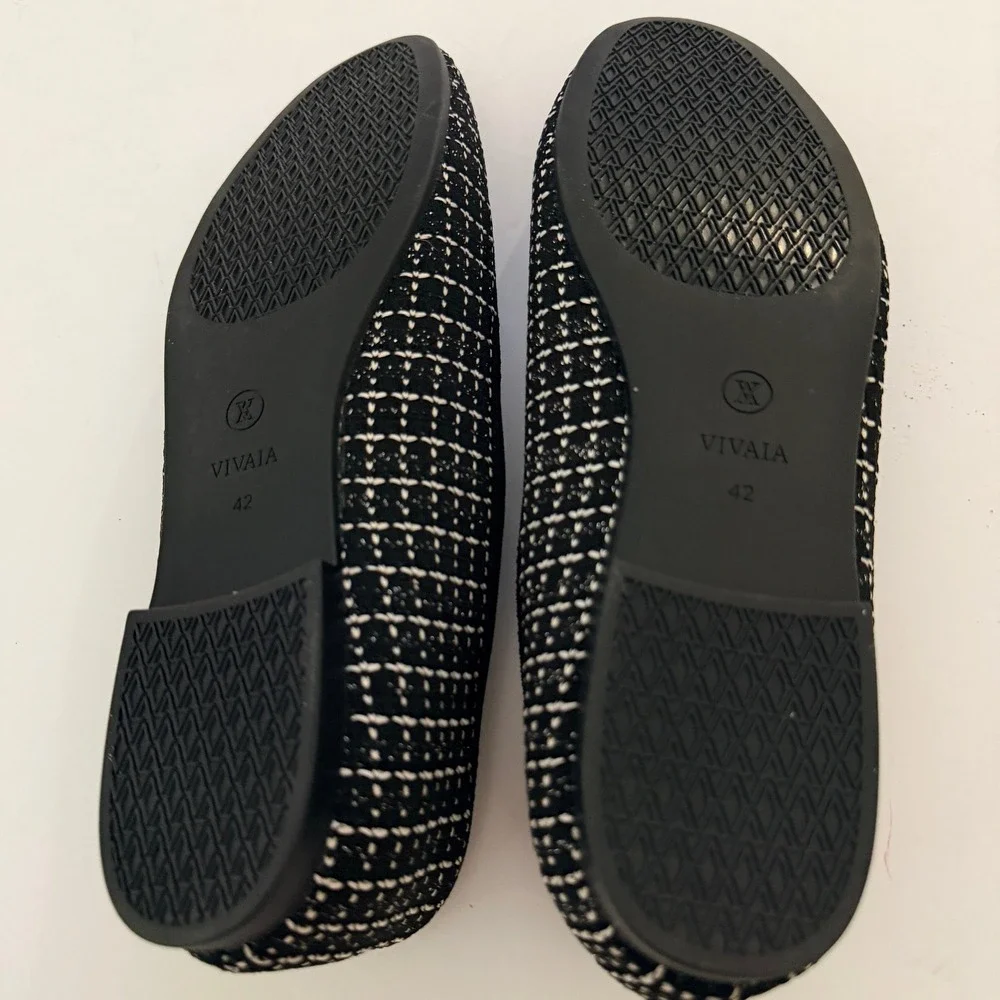 Vivaia Audrey Round-Toe Loafers Womens Flats B&W Tweed Knit Size 42 US 10.5